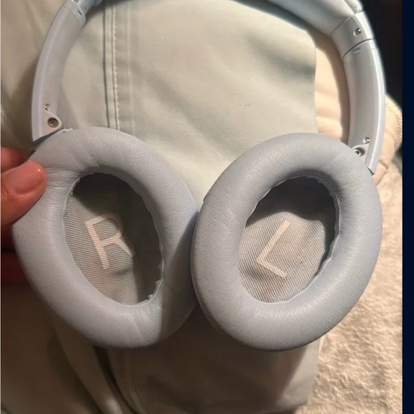 Bose Quiet Comfort headphones - Picture 6 of 6